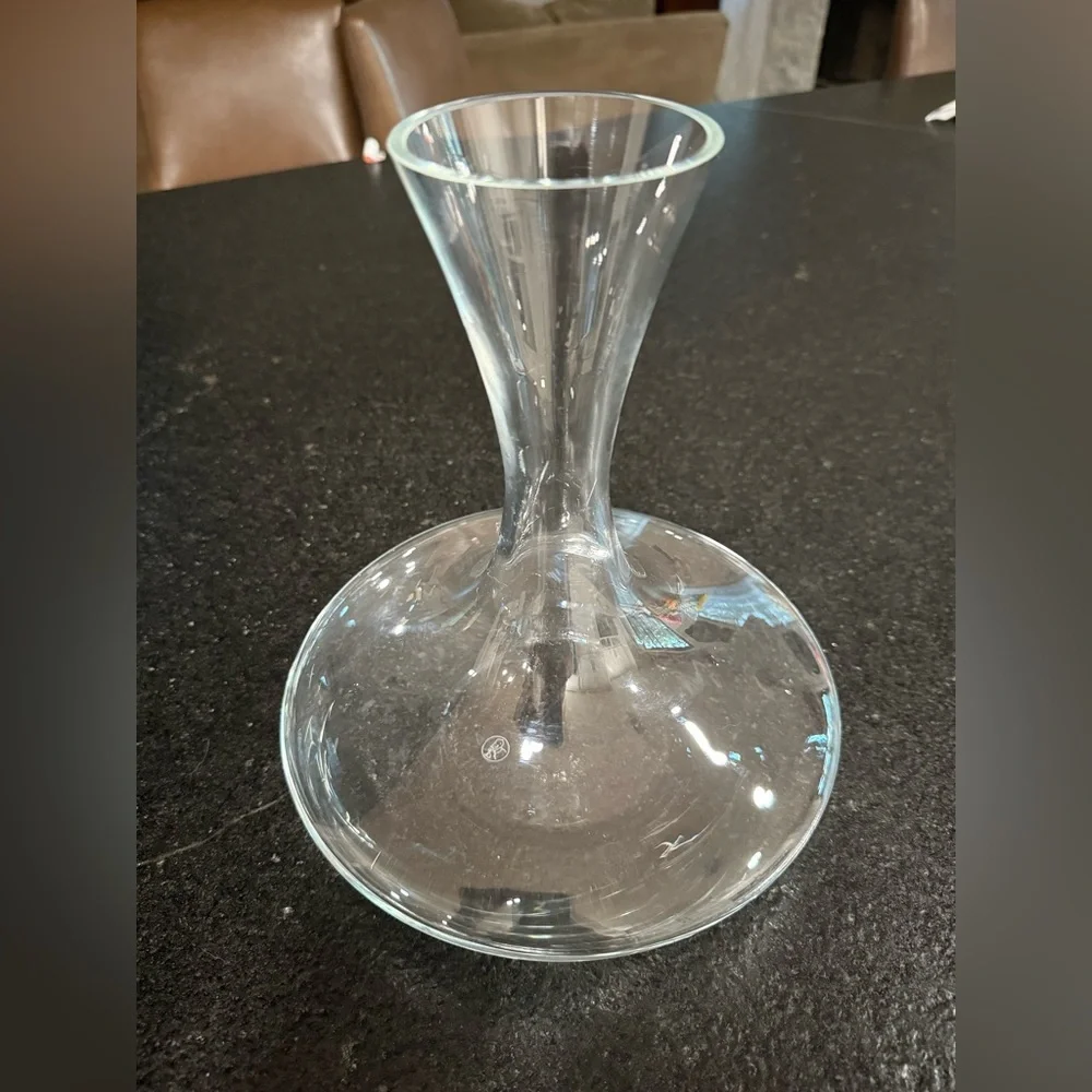 Wine Enthusiast Hand-Blown Glass Wine Decanter – Modern Design – Made in Poland
